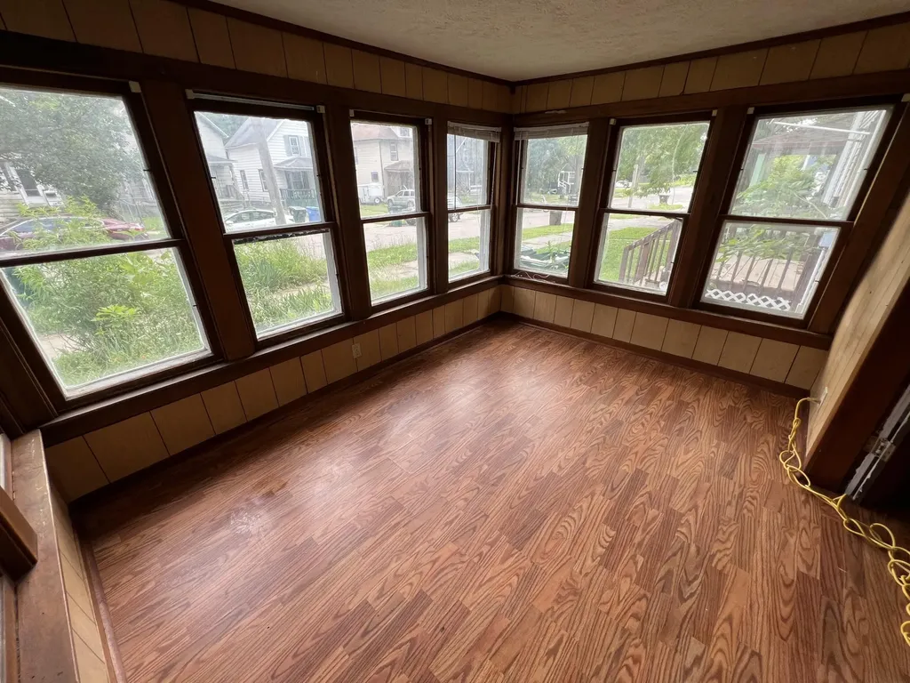 1021 Hickory Street Lansing City MI 48912