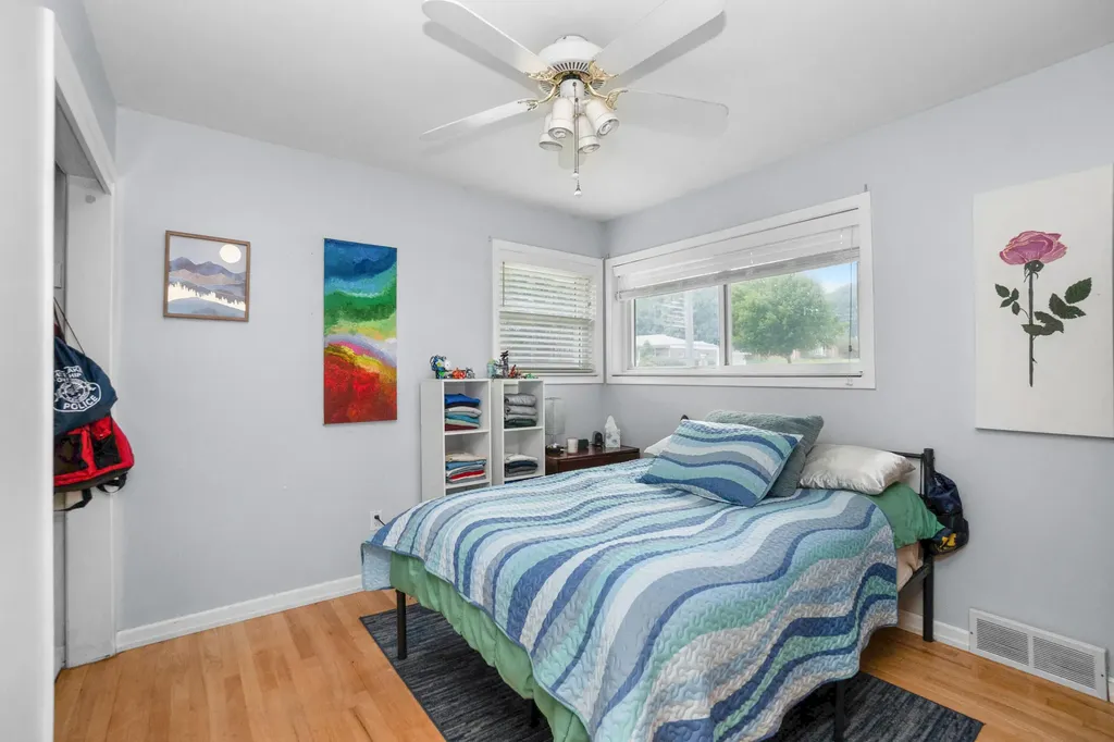 906 Squire Lane Milford Village MI 48381
