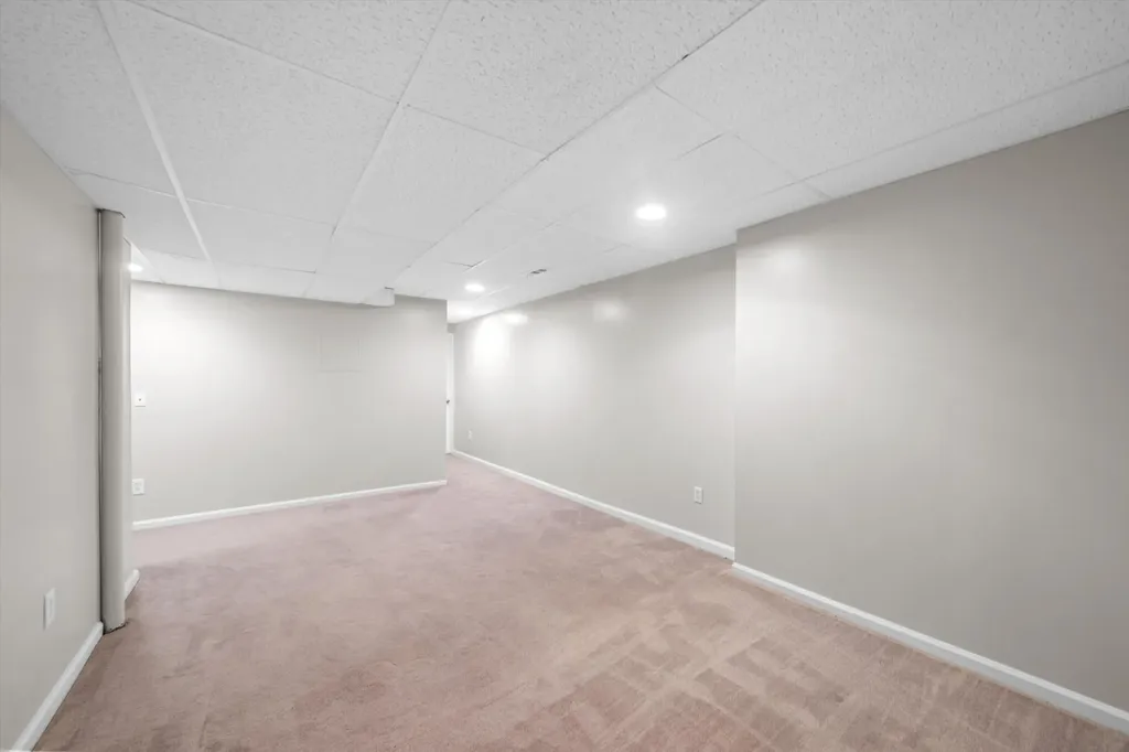 4672 Nutmeg Drive Pittsfield Charter Township MI 48197