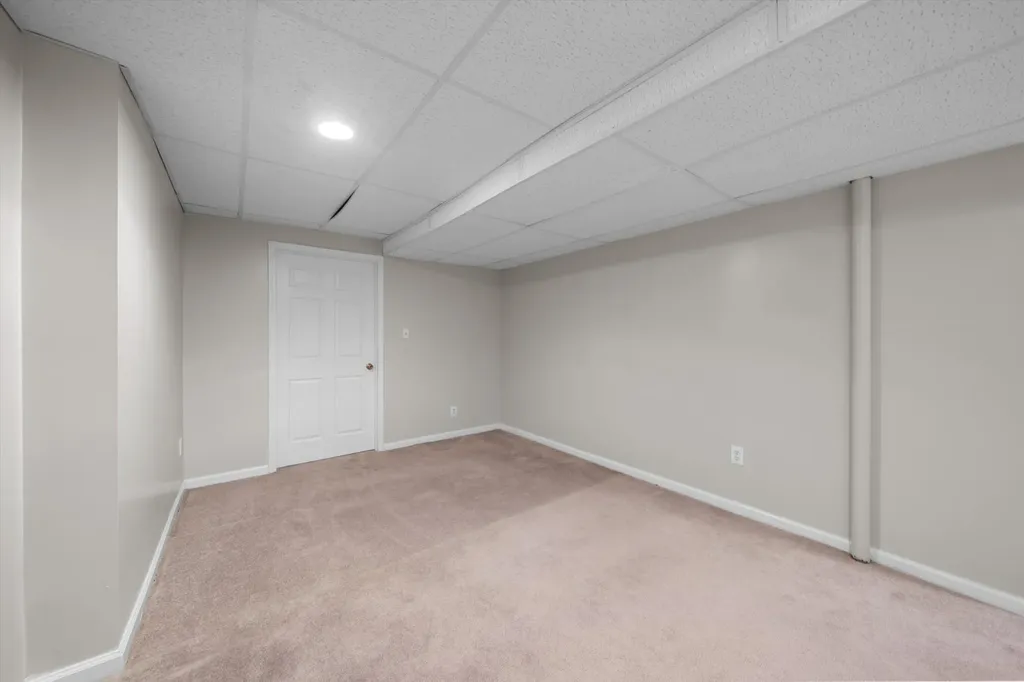 4672 Nutmeg Drive Pittsfield Charter Township MI 48197