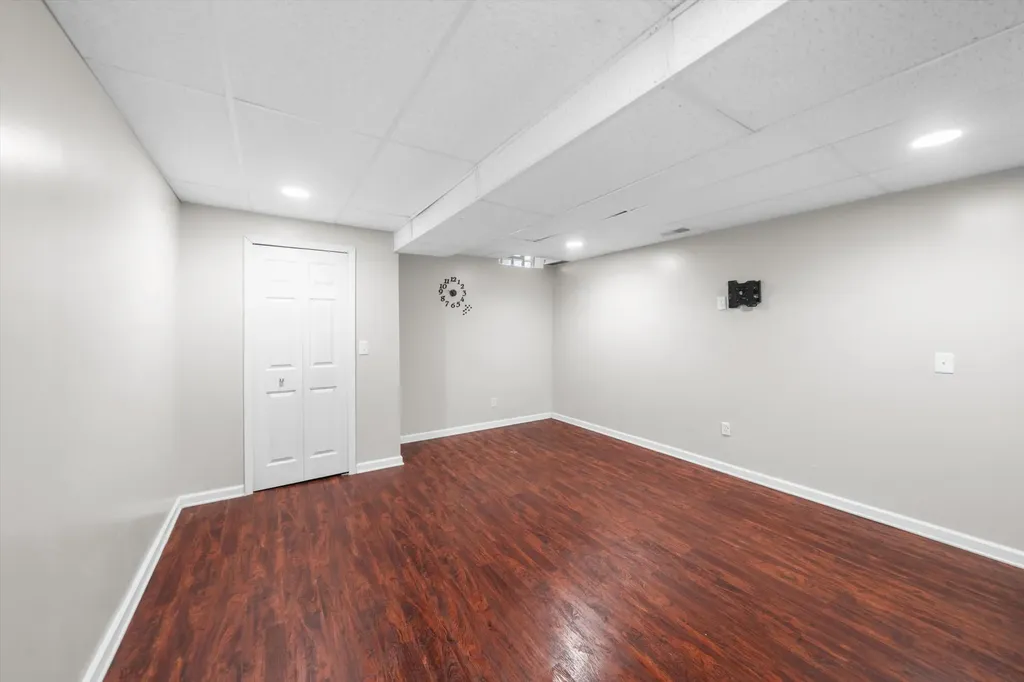 4672 Nutmeg Drive Pittsfield Charter Township MI 48197