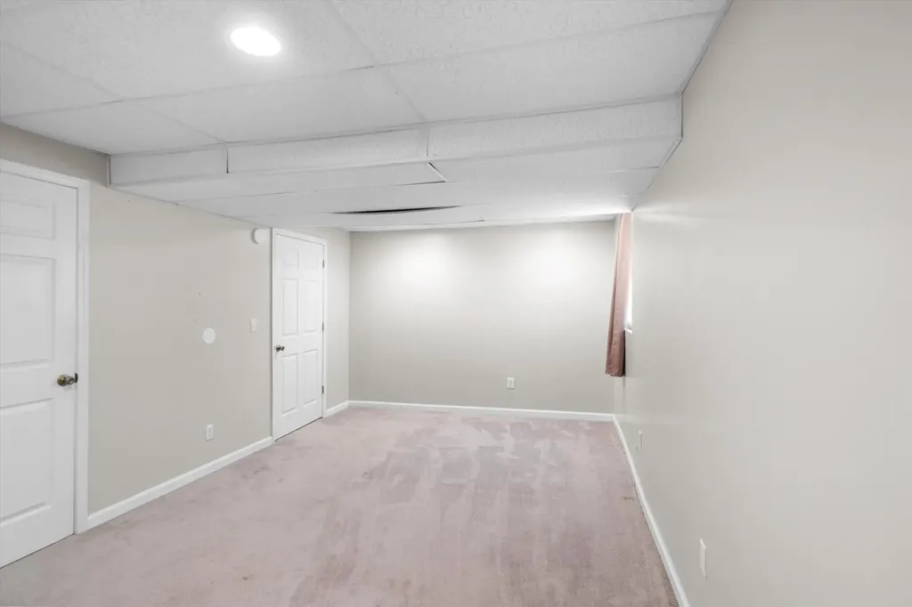 4672 Nutmeg Drive Pittsfield Charter Township MI 48197