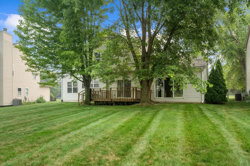 4672 Nutmeg Drive Pittsfield Charter Township MI 48197