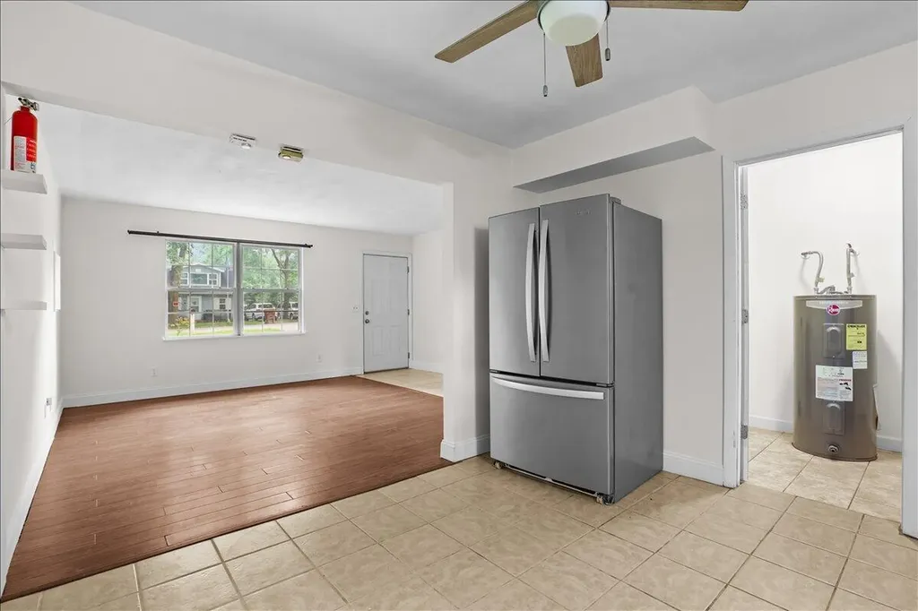 1091 Hickory Street Dewitt Charter Township MI 48906