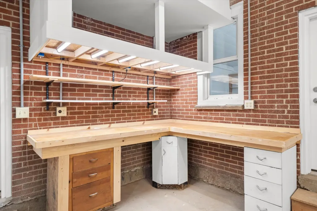2855 Overridge Drive Ann Arbor City MI 48104