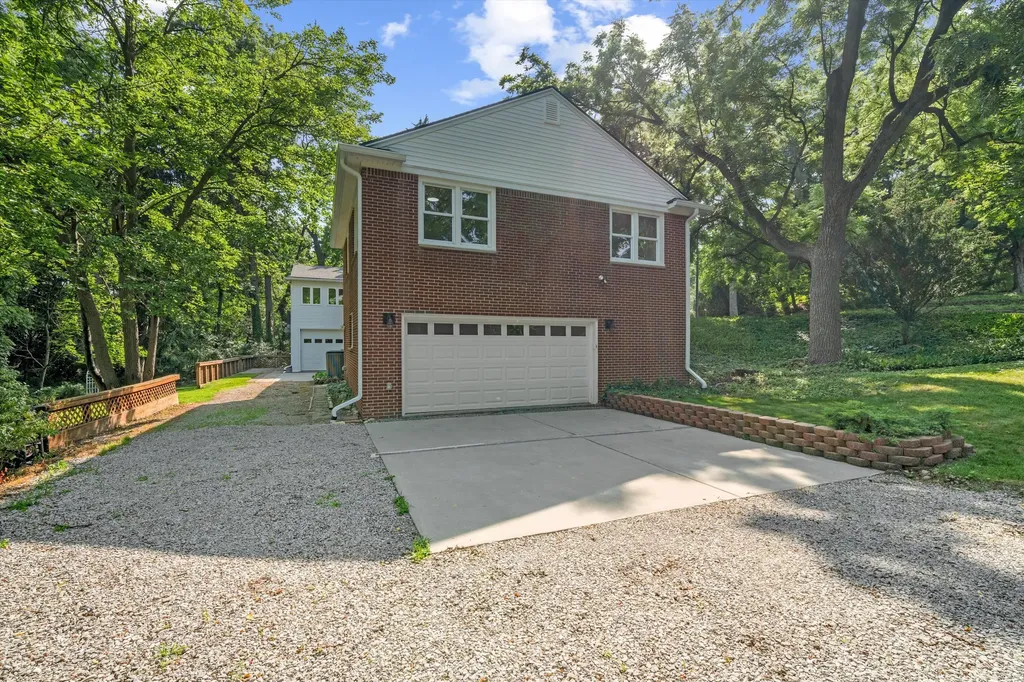 2855 Overridge Drive Ann Arbor City MI 48104