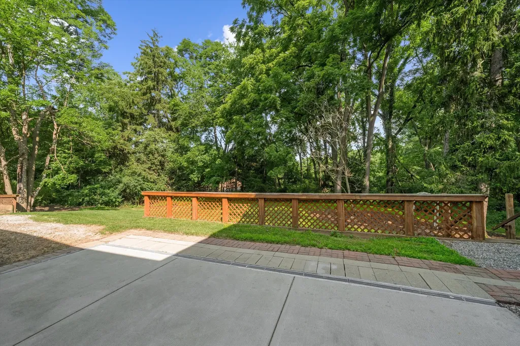 2855 Overridge Drive Ann Arbor City MI 48104