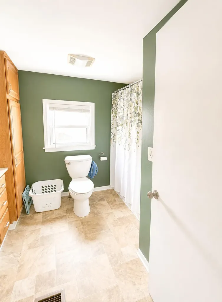 411 N Pleasant Street Jackson City MI 49202