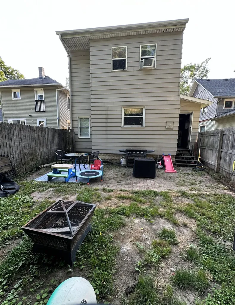 411 N Pleasant Street Jackson City MI 49202