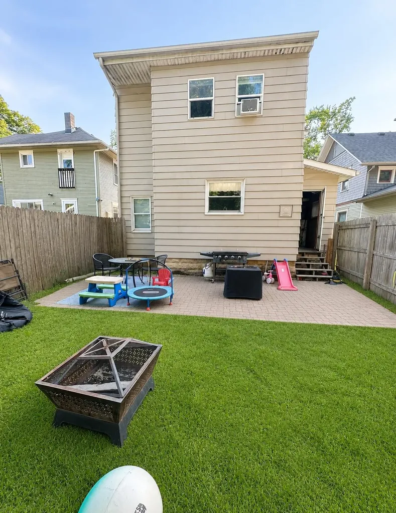 411 N Pleasant Street Jackson City MI 49202