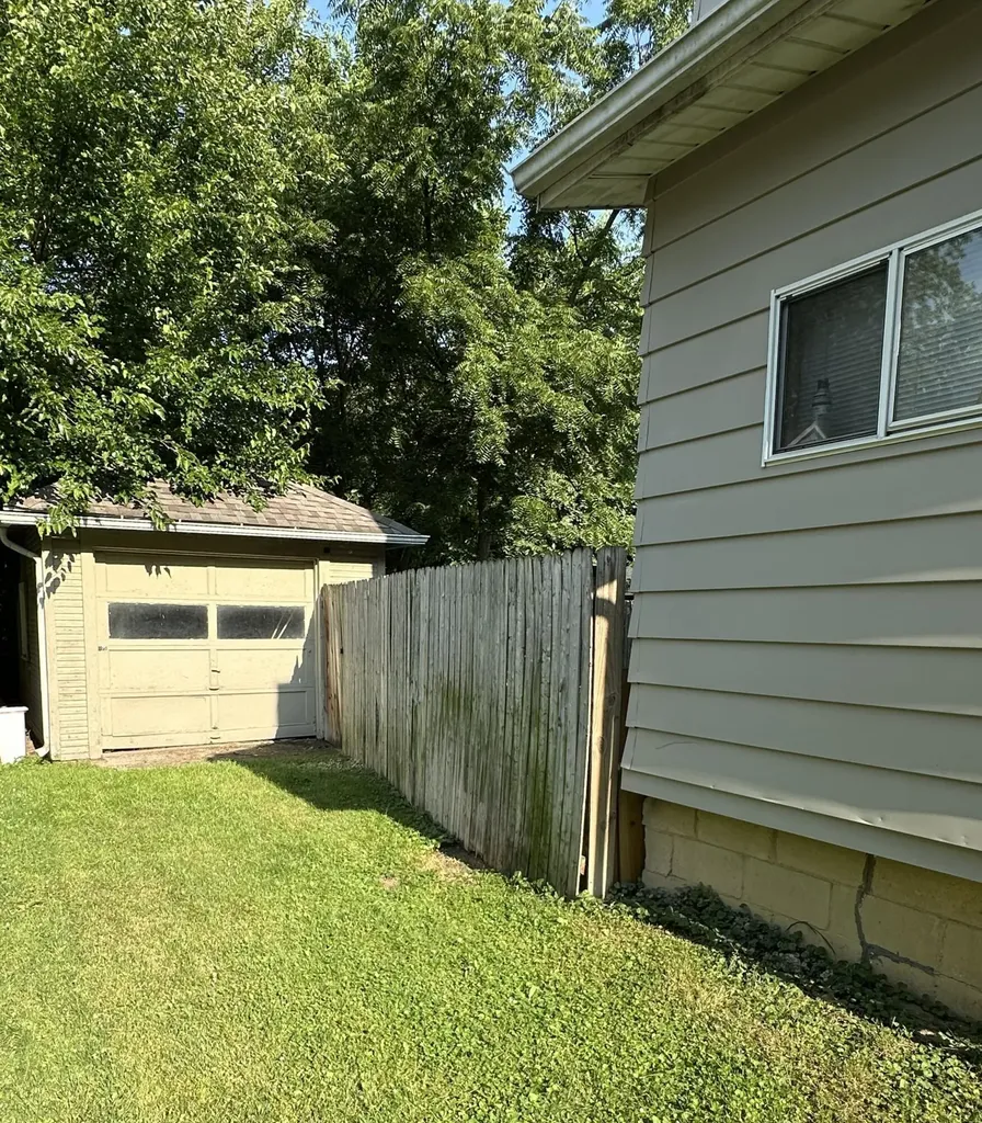 411 N Pleasant Street Jackson City MI 49202