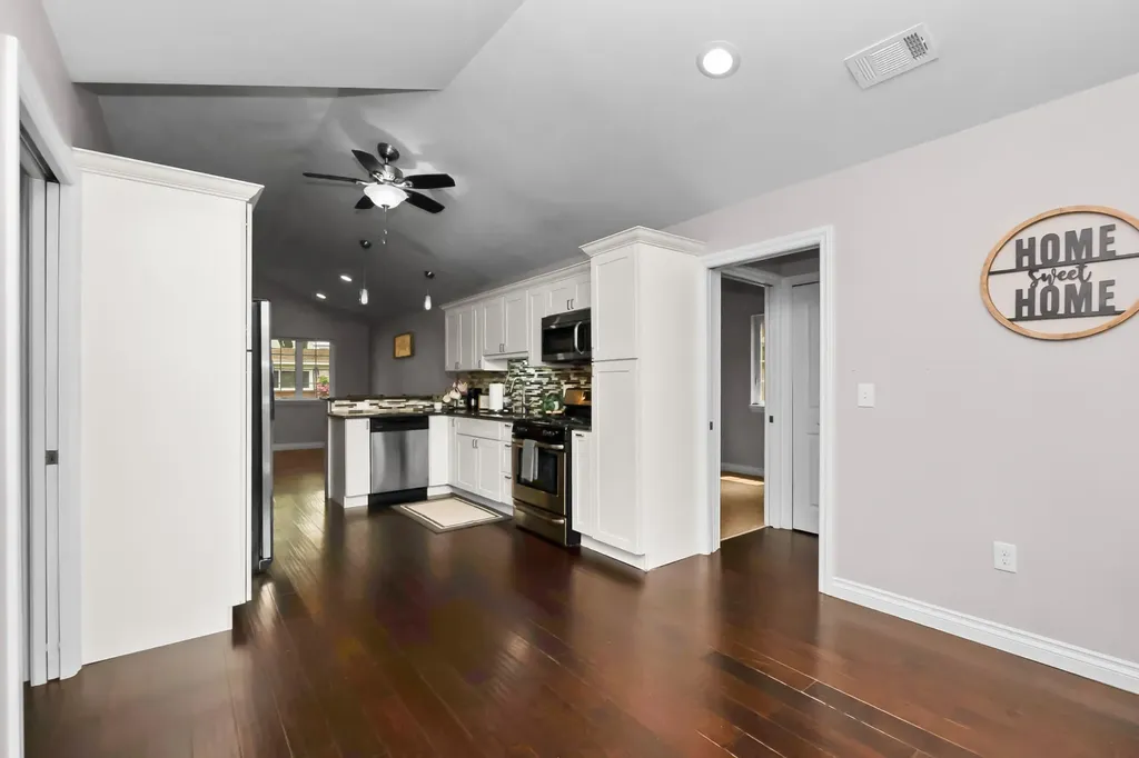 3340 Royal Boulevard Commerce Charter Township MI 48382