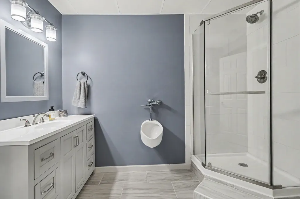 38768 Pineridge Street Harrison Charter Township MI 48045