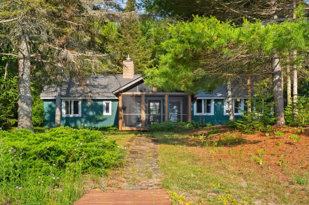 1384 N Lake Huron Shore Drive Haynes Township MI 48740