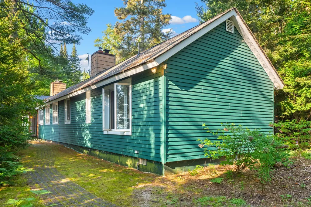 1384 N Lake Huron Shore Drive Haynes Township MI 48740
