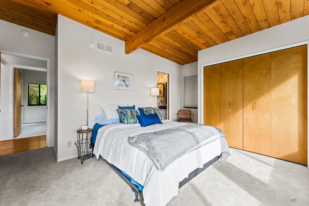 3595 E Huron River Drive Ann Arbor City MI 48104