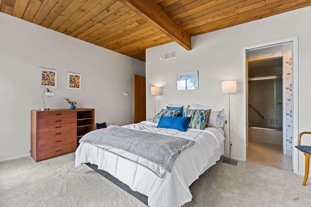 3595 E Huron River Drive Ann Arbor City MI 48104