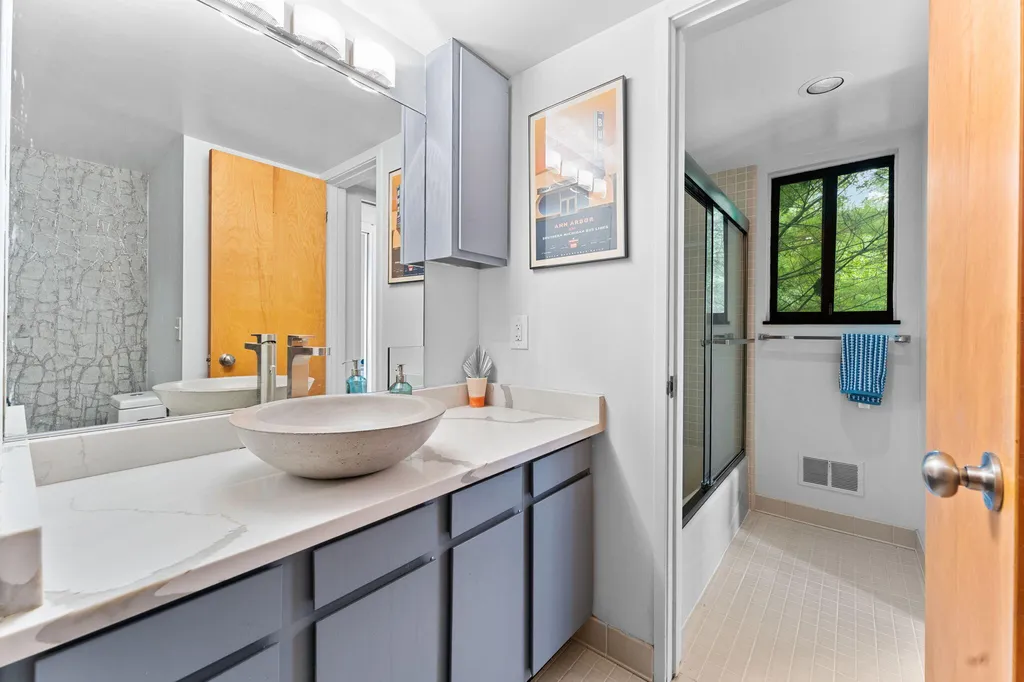 3595 E Huron River Drive Ann Arbor City MI 48104