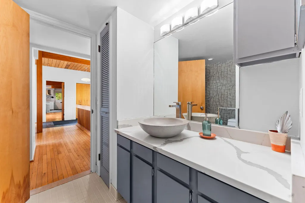 3595 E Huron River Drive Ann Arbor City MI 48104