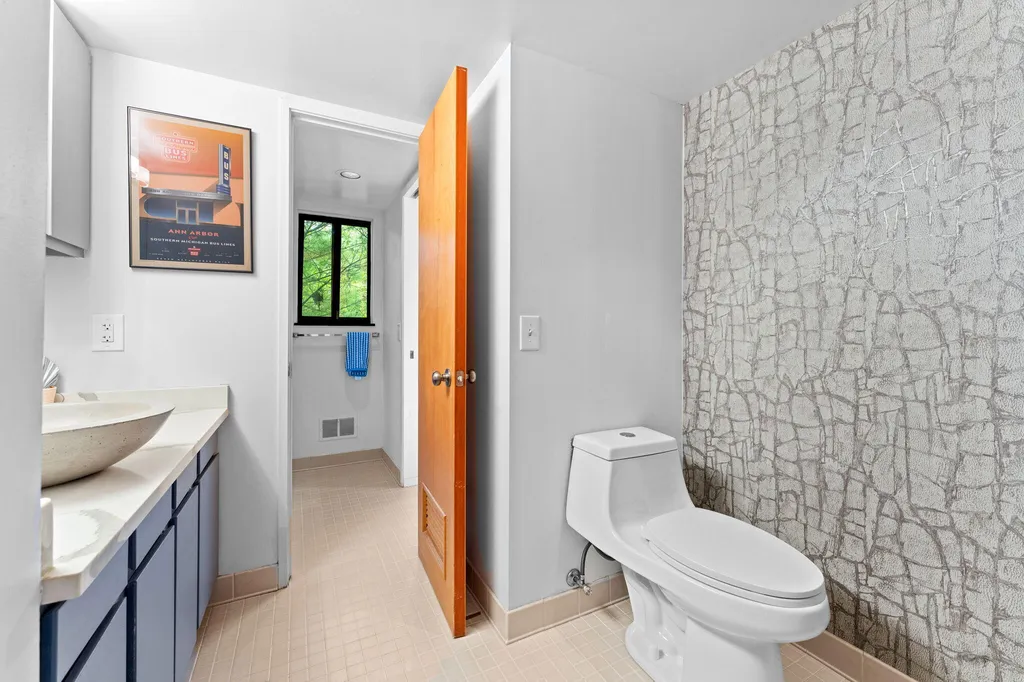 3595 E Huron River Drive Ann Arbor City MI 48104