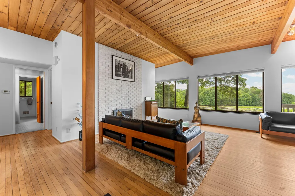 3595 E Huron River Drive Ann Arbor City MI 48104