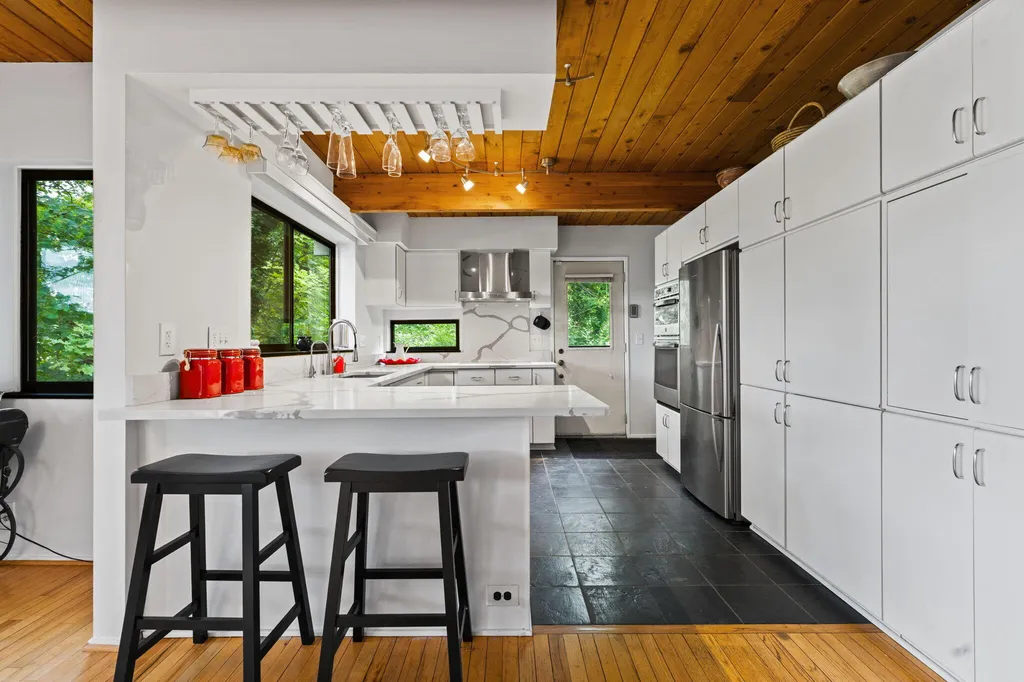 3595 E Huron River Drive Ann Arbor City MI 48104