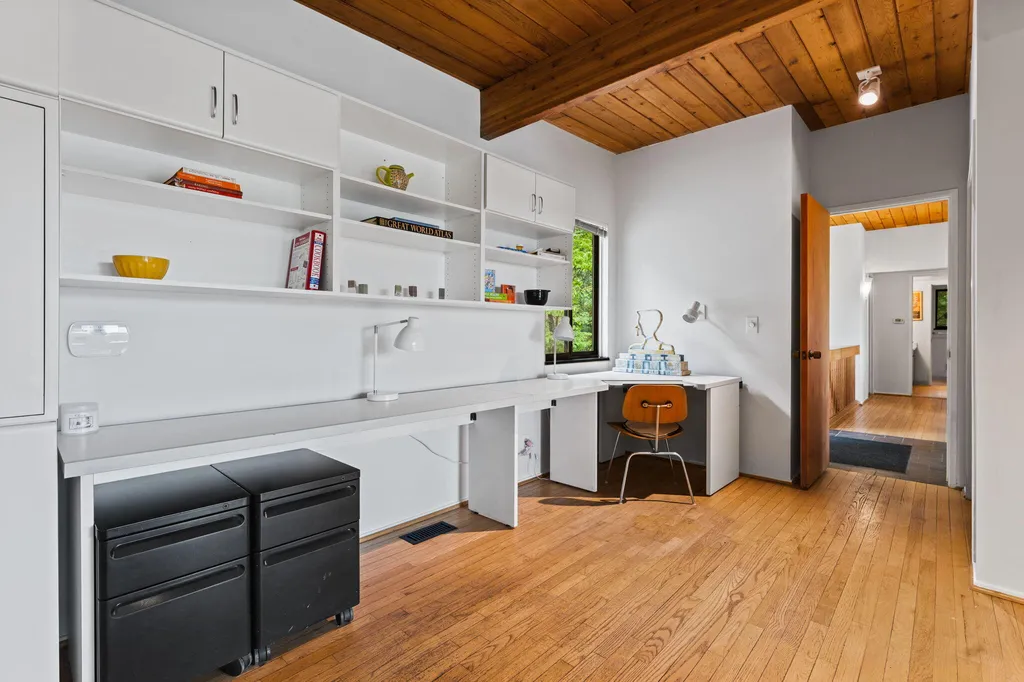 3595 E Huron River Drive Ann Arbor City MI 48104