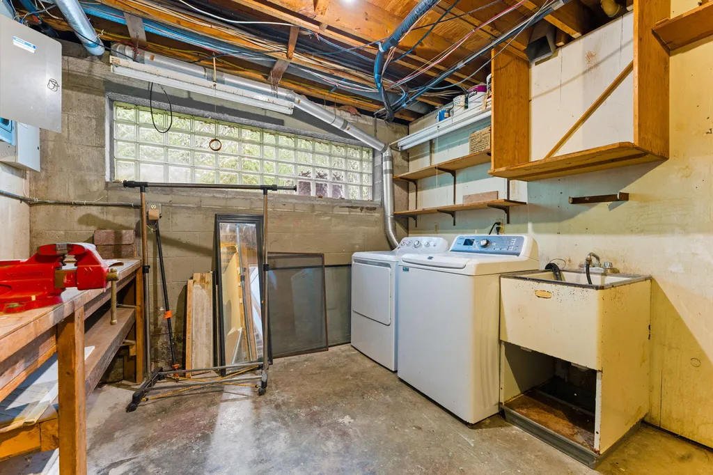 3595 E Huron River Drive Ann Arbor City MI 48104