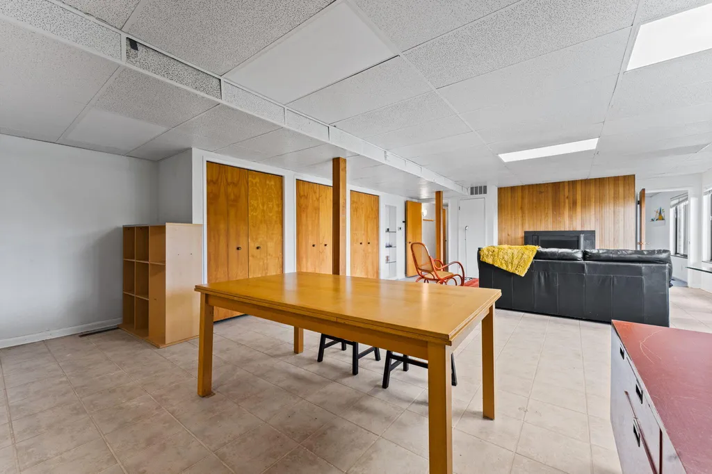 3595 E Huron River Drive Ann Arbor City MI 48104