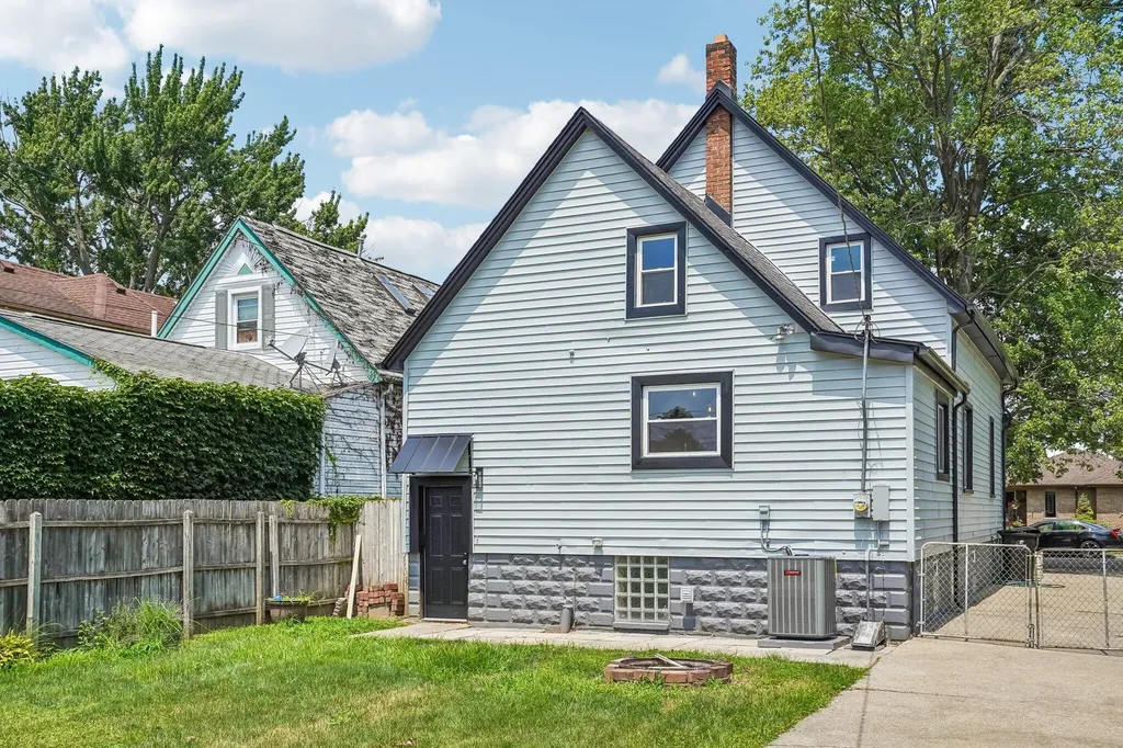 1137 Elm Street Wyandotte City MI 48192