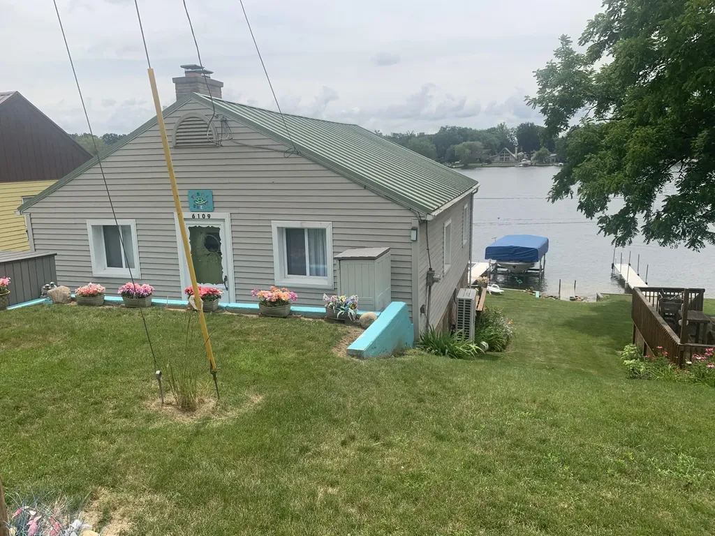 6109 Cole Drive Jefferson Township MI 49266