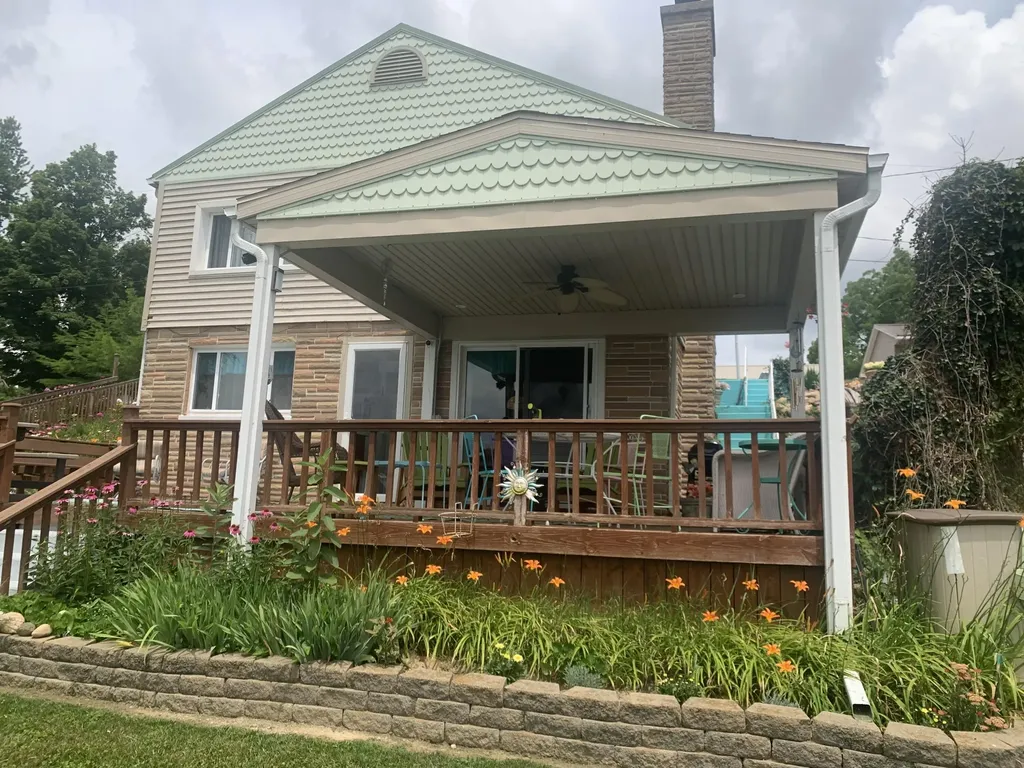 6109 Cole Drive Jefferson Township MI 49266