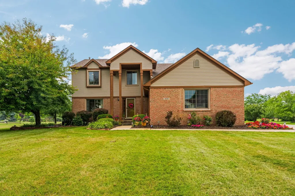 9128 Meadow View Lane York Charter Township MI 48176