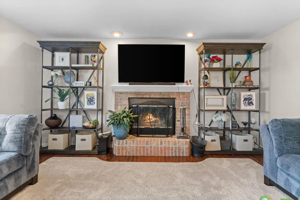 9128 Meadow View Lane York Charter Township MI 48176