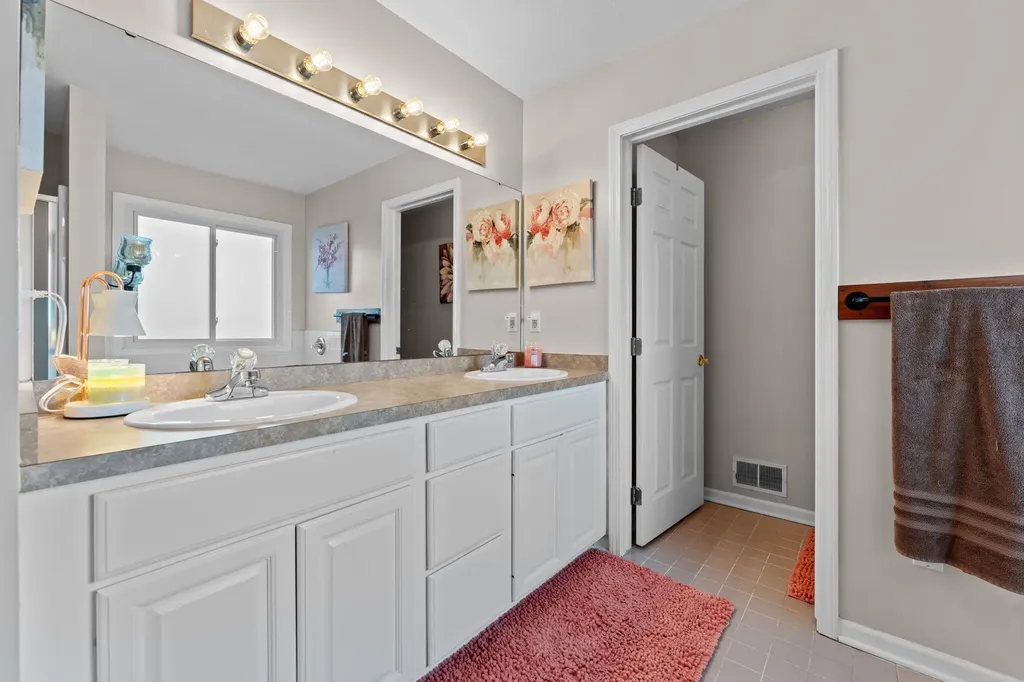9128 Meadow View Lane York Charter Township MI 48176