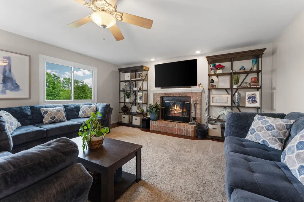 9128 Meadow View Lane York Charter Township MI 48176