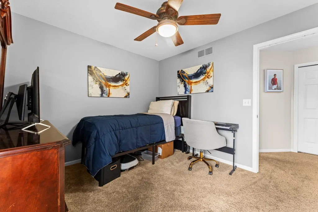 9128 Meadow View Lane York Charter Township MI 48176