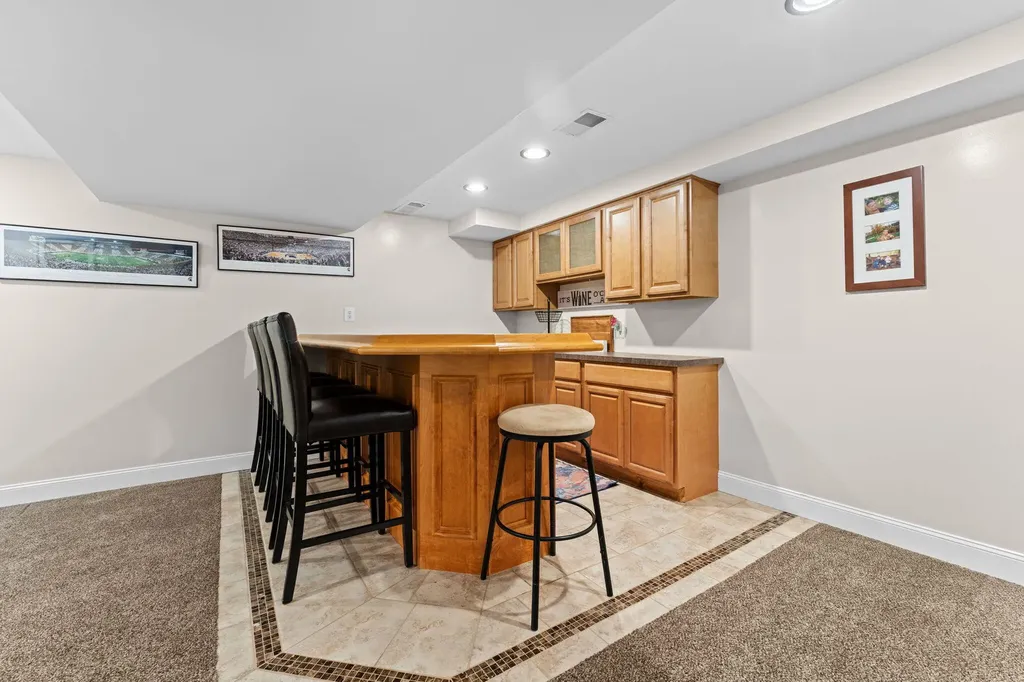 9128 Meadow View Lane York Charter Township MI 48176