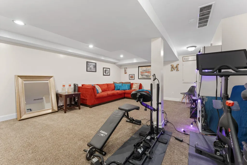 9128 Meadow View Lane York Charter Township MI 48176