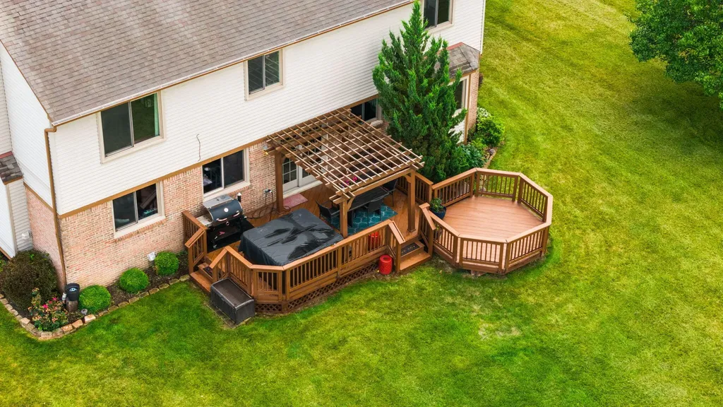 9128 Meadow View Lane York Charter Township MI 48176