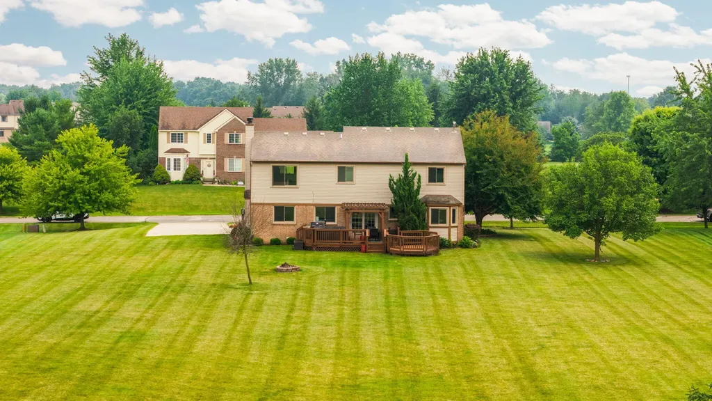 9128 Meadow View Lane York Charter Township MI 48176