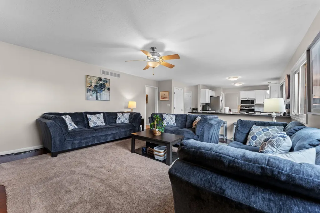 9128 Meadow View Lane York Charter Township MI 48176
