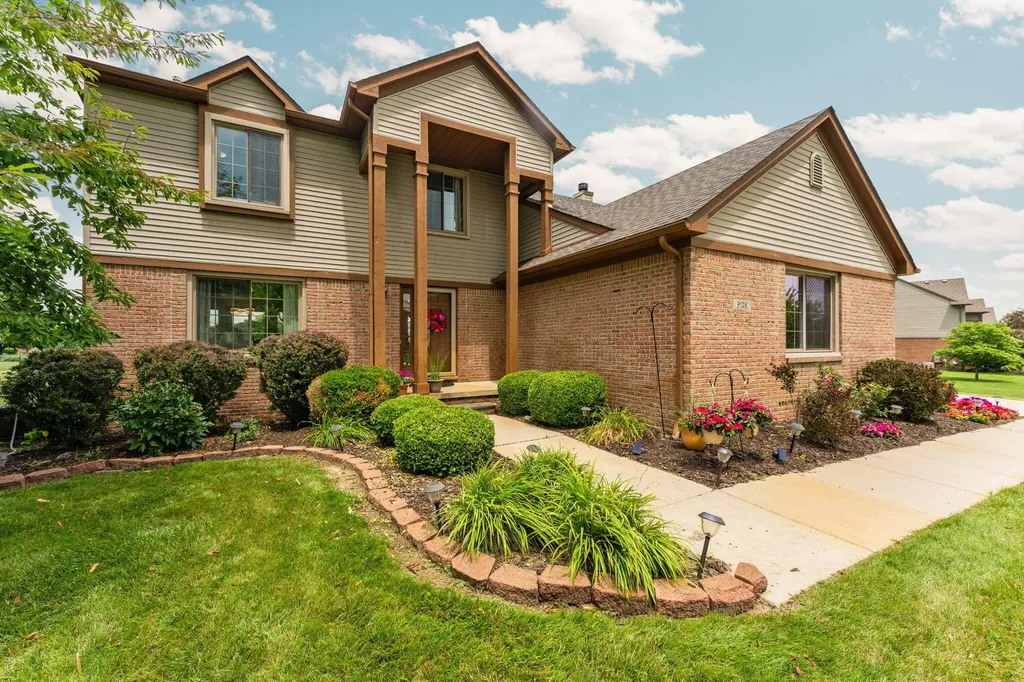 9128 Meadow View Lane York Charter Township MI 48176