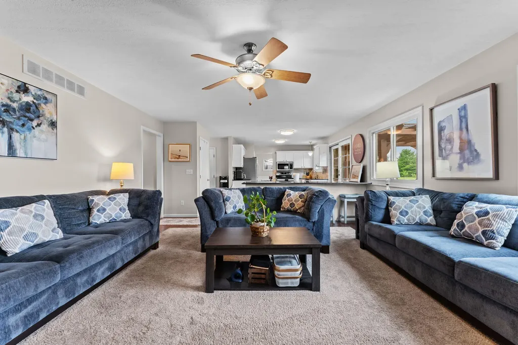 9128 Meadow View Lane York Charter Township MI 48176
