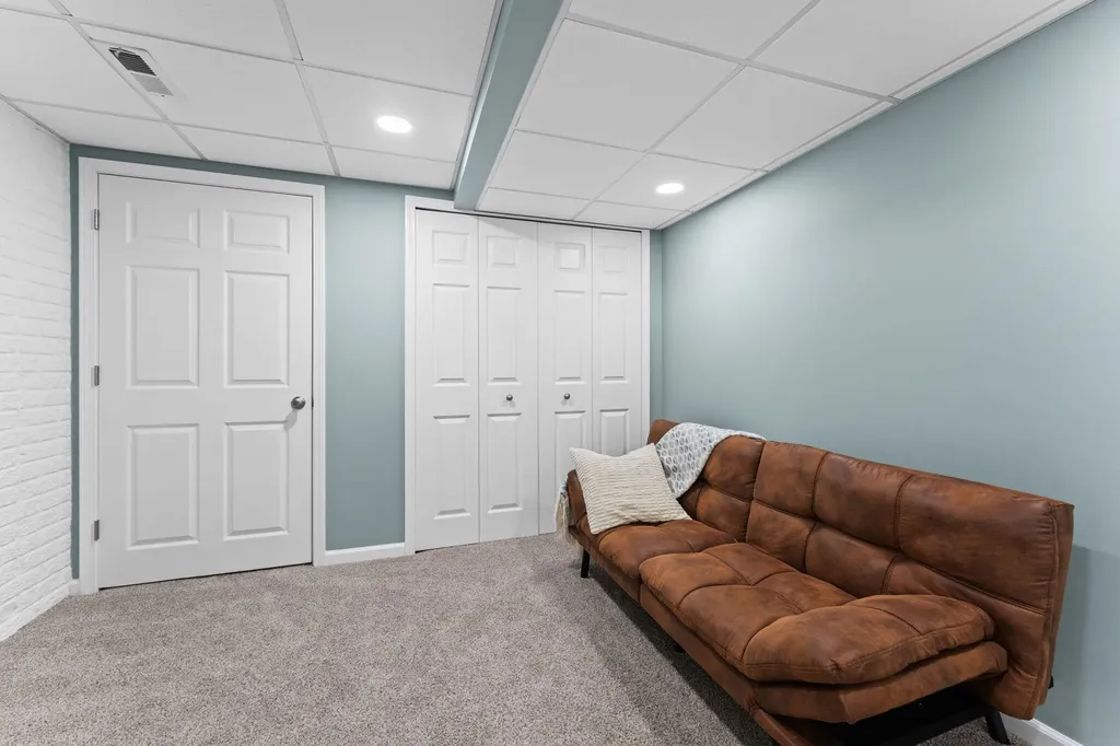 28820 Apple Blossom Drive Huron Charter Township MI 48134