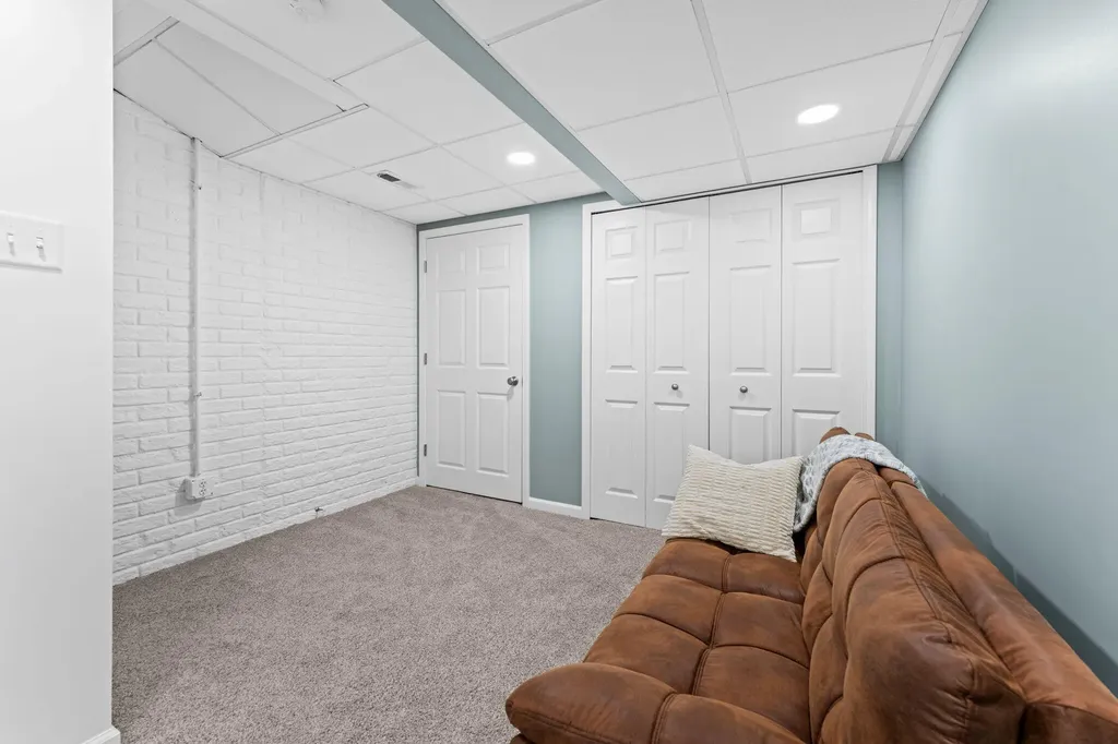 28820 Apple Blossom Drive Huron Charter Township MI 48134