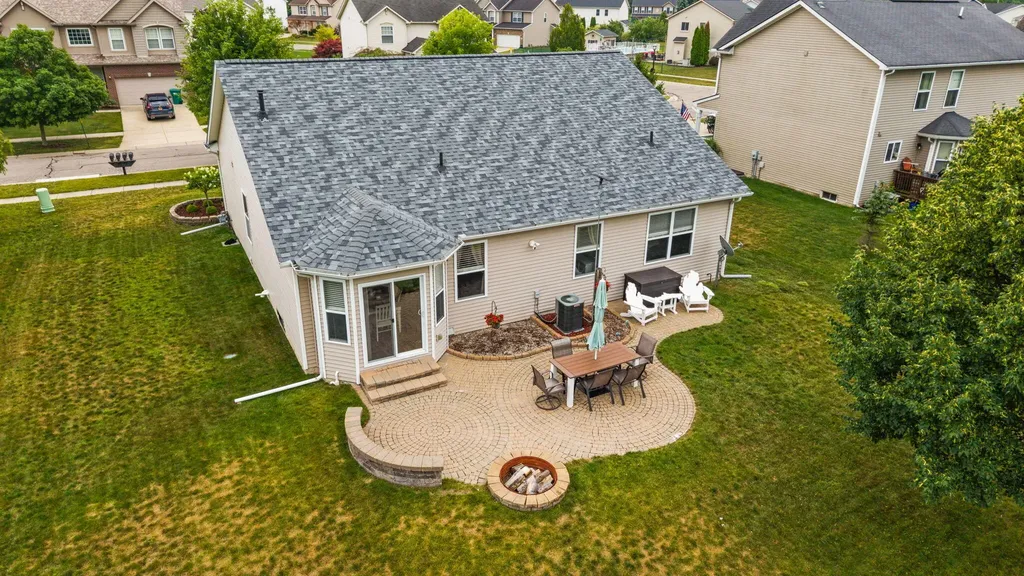 28820 Apple Blossom Drive Huron Charter Township MI 48134