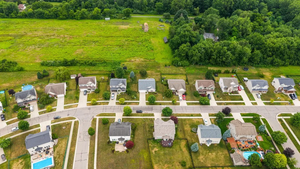 28820 Apple Blossom Drive Huron Charter Township MI 48134