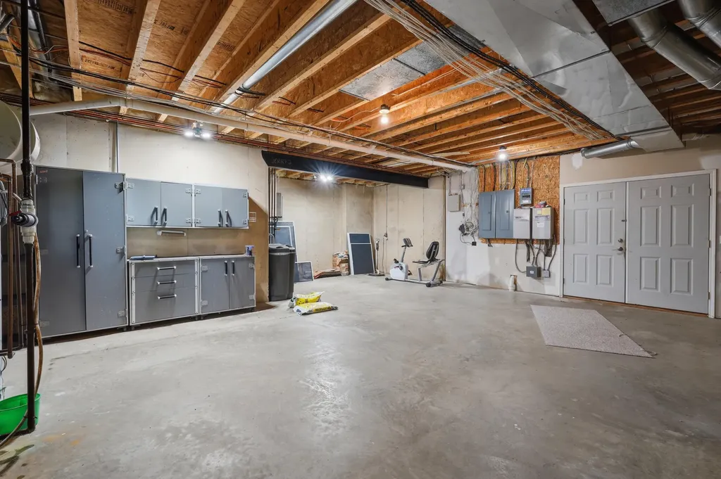 7544 Lake Hollow Court Webster Township MI 48130