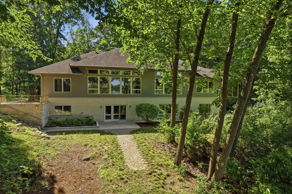 7544 Lake Hollow Court Webster Township MI 48130